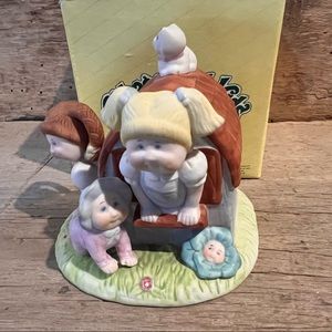 1984 Cabbage Patch Kids -CPK Clubhouse Porcelain Figurine